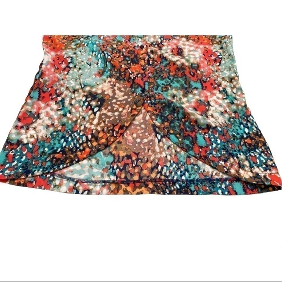 𝅺olive & Oak multi color abstract tank top with button open back - Picture 9 of 9